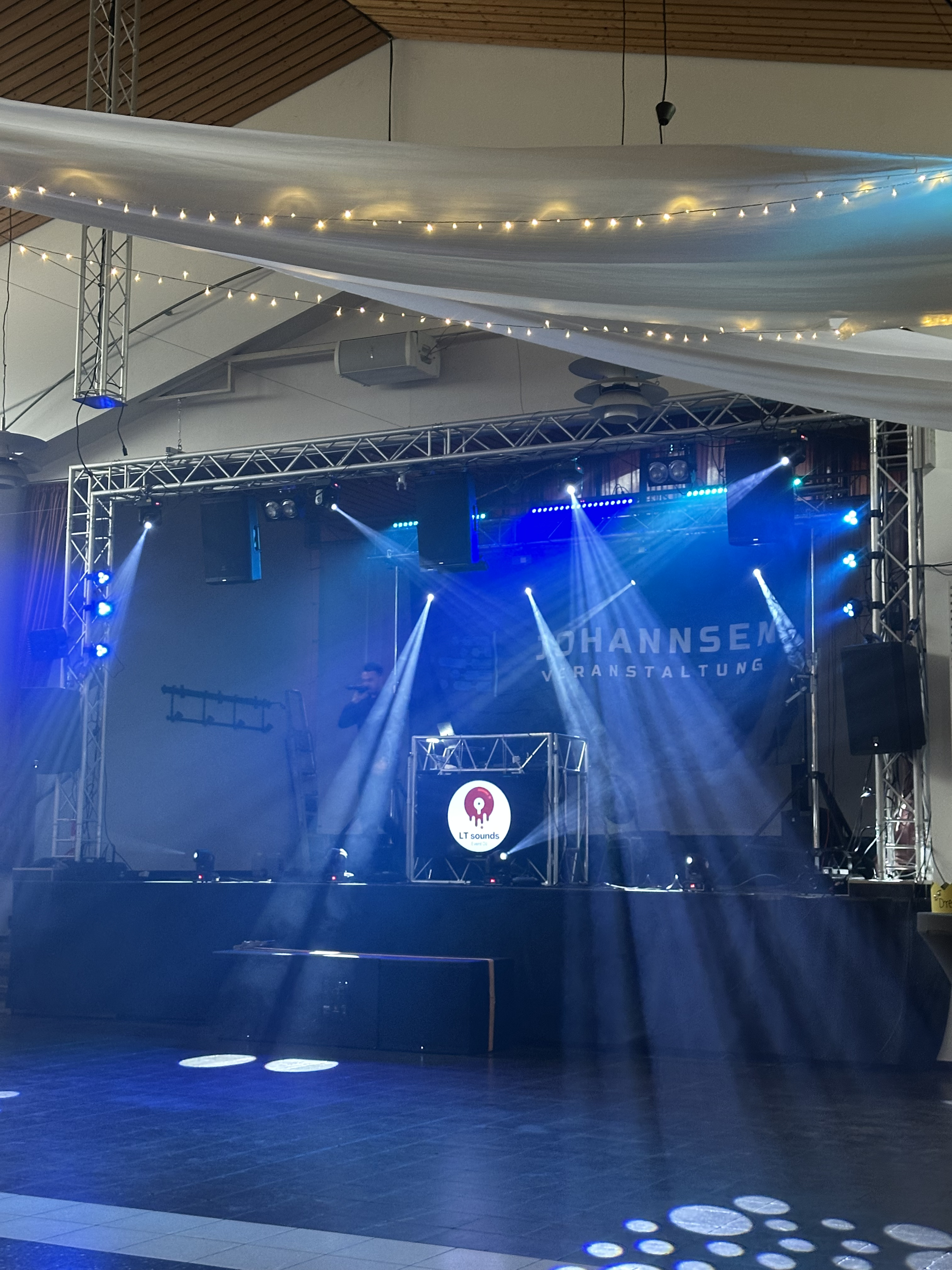 Johannsen Veranstaltungstechnik bei der Arbeit